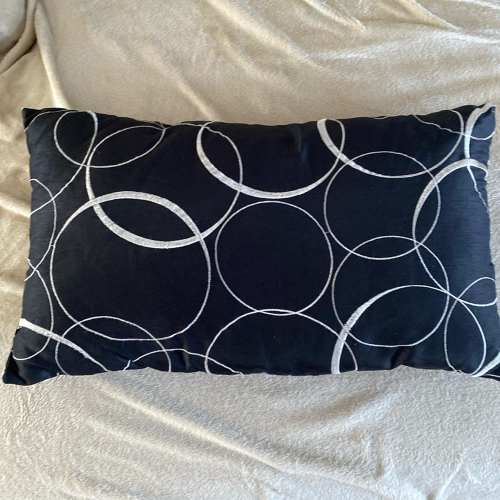 Black Accent pillow with Cream Circles
